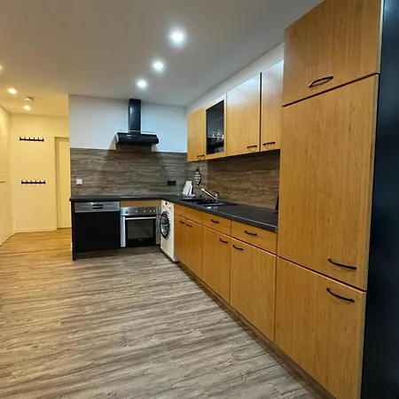 公寓 Ferienwohnung-monteurwohnung Anton Bis Zu 4 Personen In Kleve, Zentrale Lage